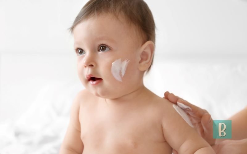 Como cuidar da pele sensível do bebê: dicas de produtos e rotinas seguras.